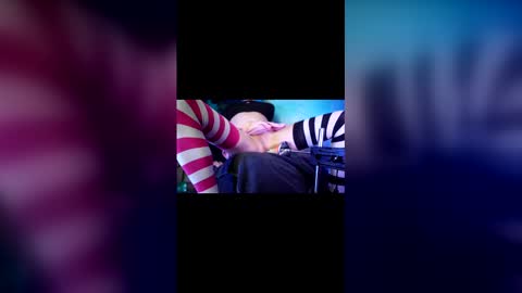 lukewilde online show from May 17, 3:16 am