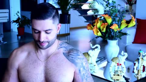 Lukhas f4f online show from March 29, 7:37 pm