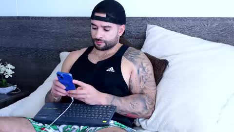 Lukhas f4f online show from November 29, 6:37 pm