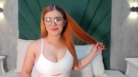 Luli Jones online show from October 26, 12:50 pm