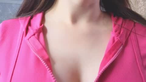 lullabyofnight online show from June 18, 10:59 pm