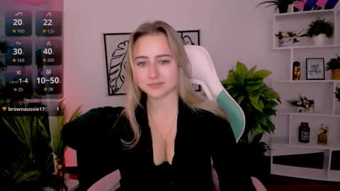 Lily online show from September 30, 6:13 am