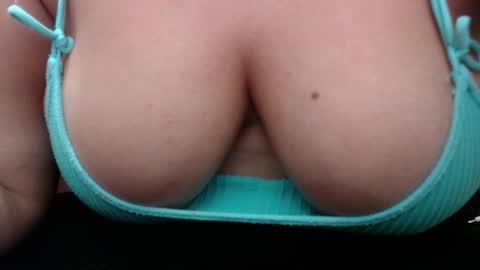  Lulu  online show from September 28, 2:42 am