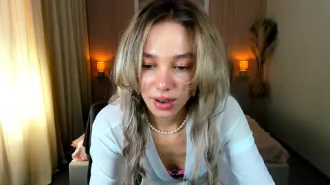 Alise online show from May 5, 2:01 pm