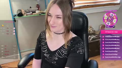 Lulu online show from March 8, 10:56 pm