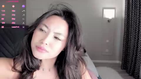 Mina online show from June 18, 9:25 am