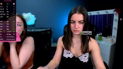 luna_berryy online show from February 11, 8:10 pm