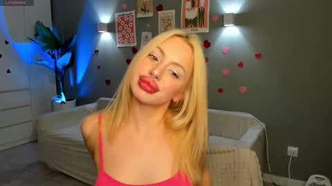 luna_beverly online show from February 23, 8:44 pm