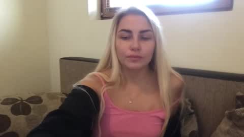 luna_blazer online show from October 31, 1:33 pm