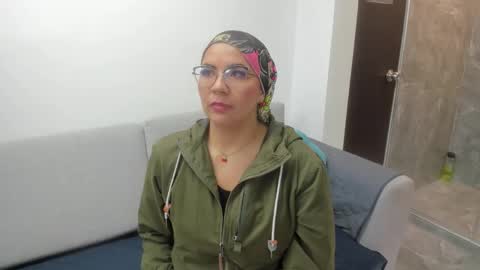 luna  online show from January 15, 11:08 am