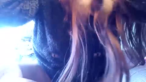 luna  online show from February 25, 5:19 pm