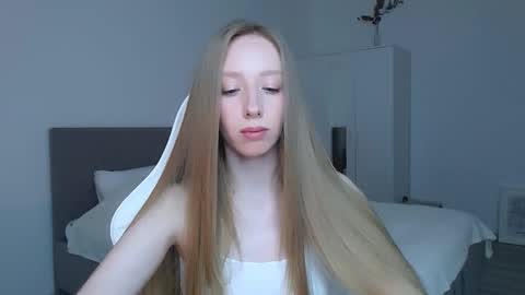 Luna online show from October 7, 8:38 pm