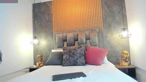 luna  killari online show from October 30, 12:06 pm