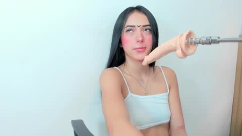 luna_kiss18 online show from February 26, 12:27 pm