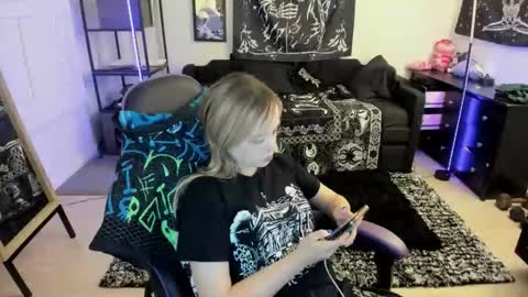 Luna online show from June 8, 4:02 am