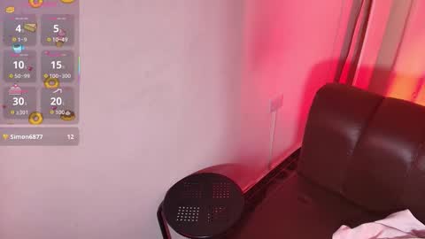 luna vex online show from November 30, 5:14 am