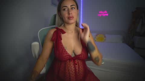 Laura online show from December 5, 10:47 am