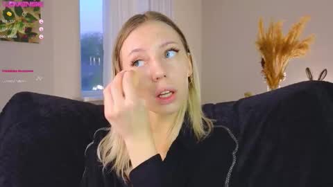 Kelly online show from October 16, 2:38 pm