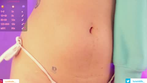  ..    .. online show from December 9, 3:54 pm