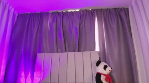  Luna  online show from January 22, 6:41 pm