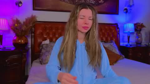 Luna Rishi online show from January 18, 7:06 am