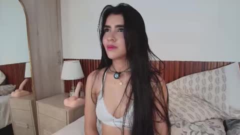 Luna Rousse online show from February 27, 12:36 am