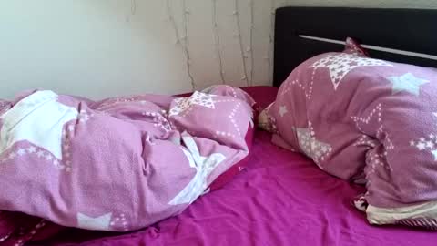 Luna  powered by bitch dust online show from December 31, 11:31 am