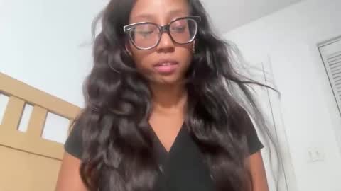 lunchboxgirl online show from May 13, 11:58 pm