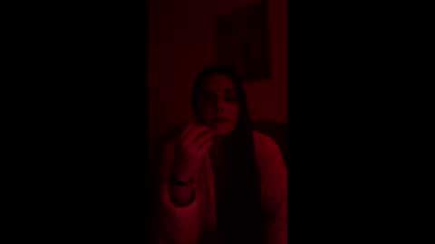 lunna92 online show from March 22, 9:08 pm