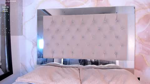 lunna__tylor online show from March 11, 4:26 am