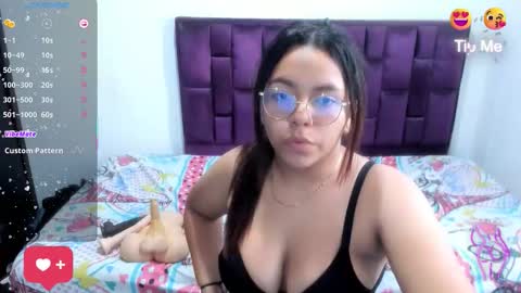 lunna_noir online show from October 9, 9:53 pm