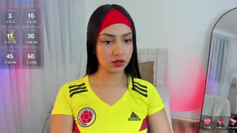 lunnasweet1 online show from June 18, 12:16 am