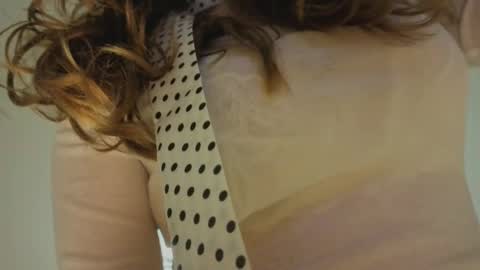 lunoria online show from April 5, 8:28 pm