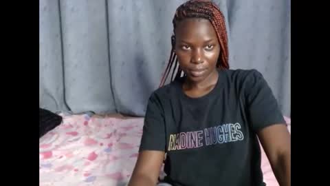 luo_queen online show from November 9, 8:33 pm