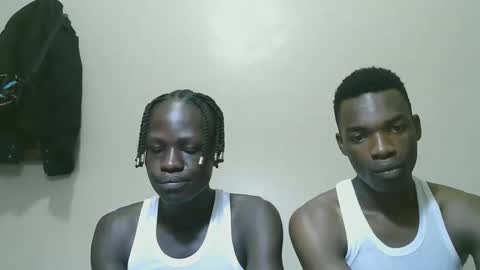 luoislove online show from November 5, 5:42 am