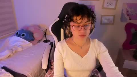 Luci   online show from June 30, 3:17 am