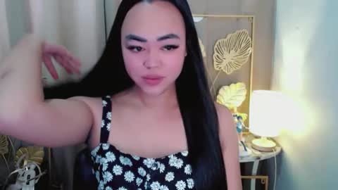 Trina online show from May 10, 2:51 am