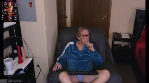 lusty48 online show from January 6, 12:59 am