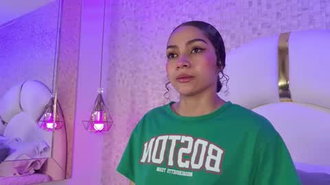 luucy_jonnes online show from September 11, 3:30 am