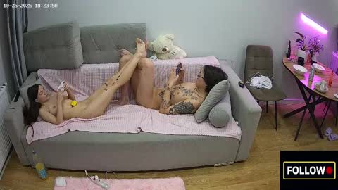 luuvteam online show from October 25, 3:23 pm