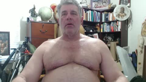 Snapshot of luv2bnakedallthetime chatting on March 7, 8:00 pm Tony online show from March 7, 8:00 pm