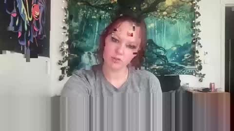 luvvvmia online show from October 26, 4:50 pm