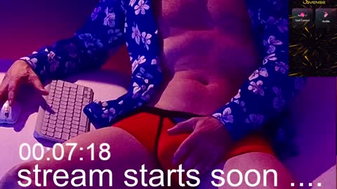 Snapshot of lux_dei chatting on December 9, 2:56 am Im a - CAMGUY YOU LIKE to FUCK online show from December 9, 2:56 am