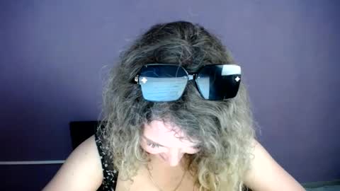 Donna online show from June 22, 1:51 pm