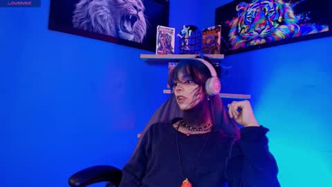 Luxiel 3 online show from March 17, 10:37 pm