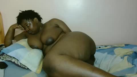 luzremi online show from March 31, 1:00 pm