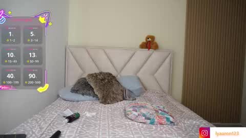 lya_aron_couple online show from September 24, 8:04 pm