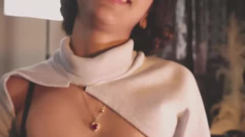 lyalee__ online show from May 15, 8:16 pm