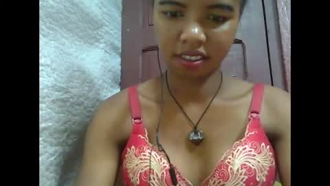 Snapshot of lydialarin chatting on March 11, 1:01 pm Lydiah online show from March 11, 1:01 pm