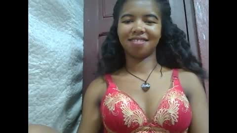 Snapshot of lydialarin chatting on March 12, 1:51 pm Lydiah online show from March 12, 1:51 pm